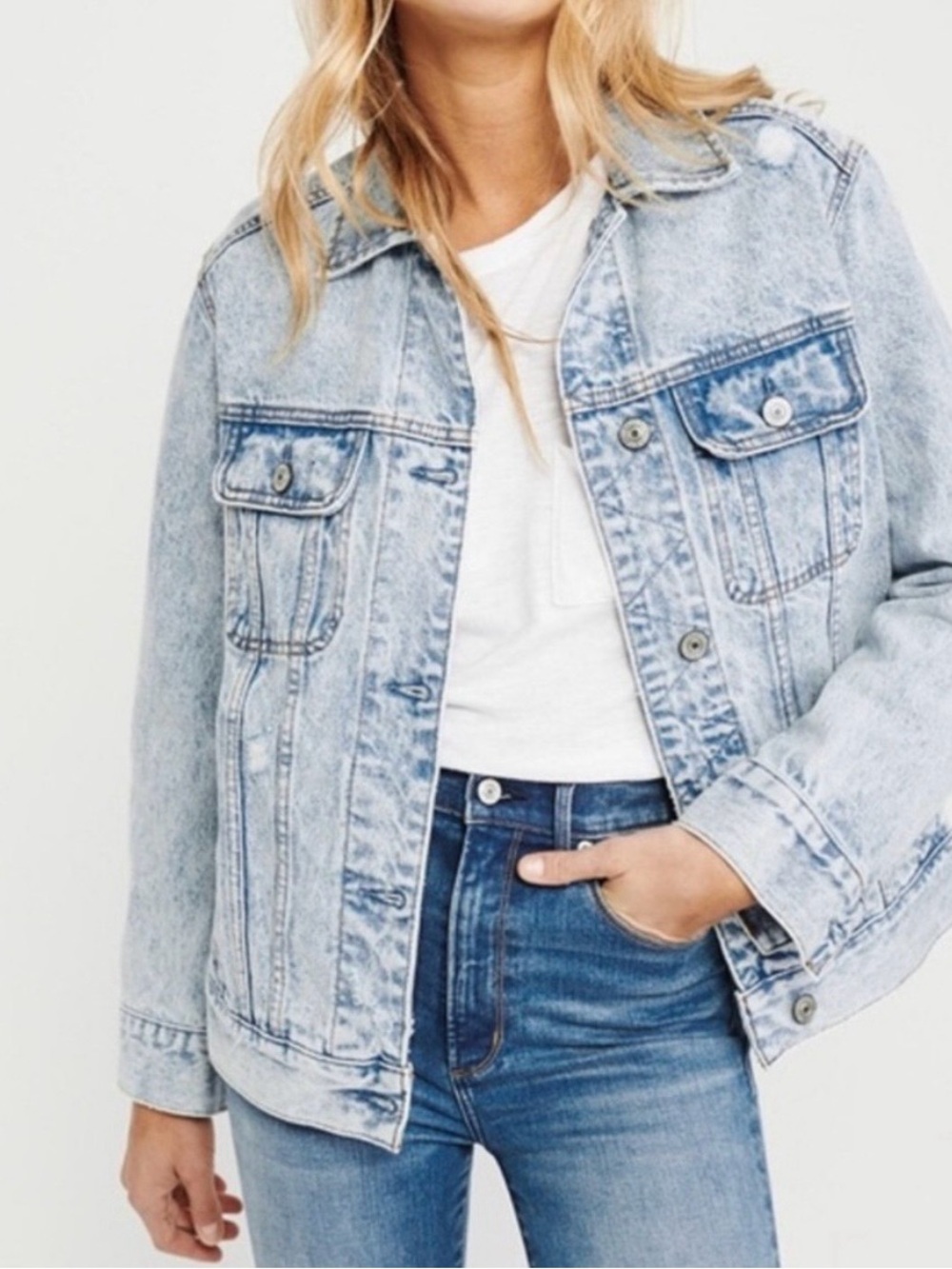 Abercrombie & Fitch Distressed Light Wash Trucker Denim Jacket | Size Small